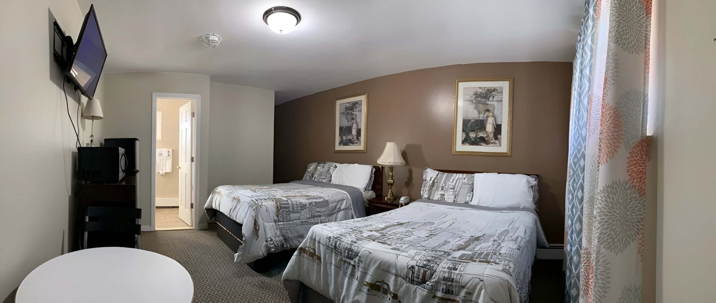 Double full room at Smith Point Beach Motel in Shirley, NY